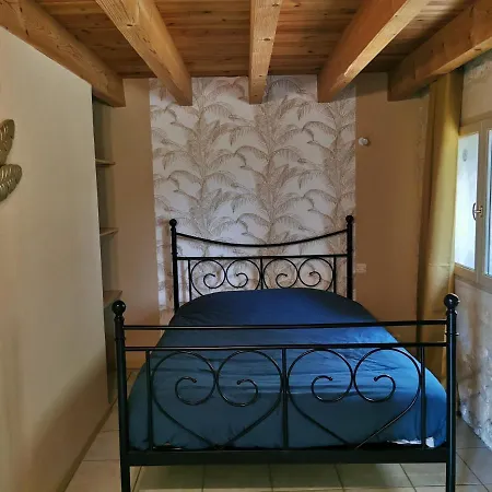 Holiday home Les De La Nouvelle Vie